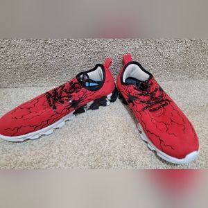 Athletic men's Size 8.5 shoes